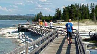 preview picture of video 'West Thumb Geyser Basin, Yellowstone National Park'