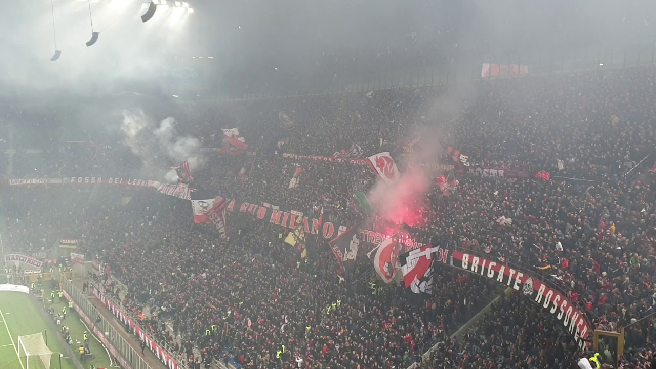 Ac Milan fans celebrate the first goal vs Inter in the Milano Derby