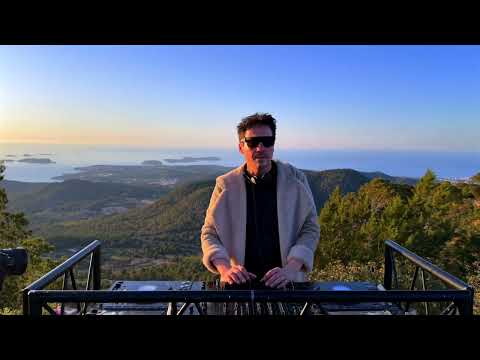 PREMIERE: Alfonso Ares - Ibiza