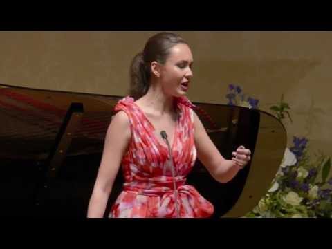 Aida Garifullina - RACHMANINOV Siren & Zdes' khorosho! (Op.21 no.5&7)