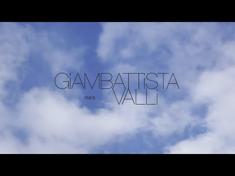 Giambattista Valli Spring/Summer 24 live show
