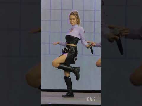 220206 PRETZELLE AUMAIM - PING PONG PANG LET'S GO @ Idol Exchange Before Valentine Day [4K 60p]