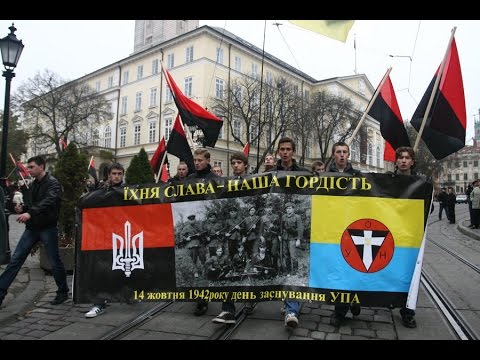 Украина переписывает историю под Бандеру...