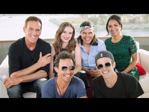 The Flash @ Comic-Con 2015! Grant Gustin! Tom Cavanagh!