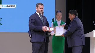 Клятва градоначальника: Махиня вступил в должность мэра Томска