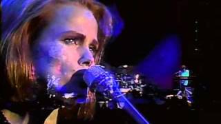 Belinda Carlisle - World Without You (Runaway Horses Tour '90)