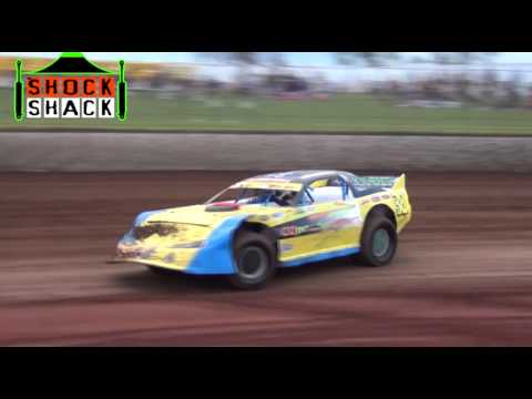 Super Sedans - Heat 1 - QLD Series - Charlton Raceway - 09.02.13