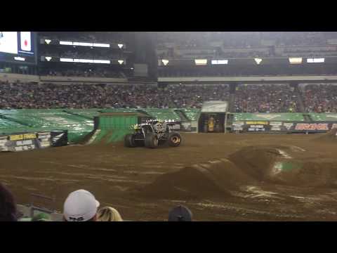 Monster Jam Philadelphia 2019 Max-D (Neil Elliott) Freestyle 4/20/19
