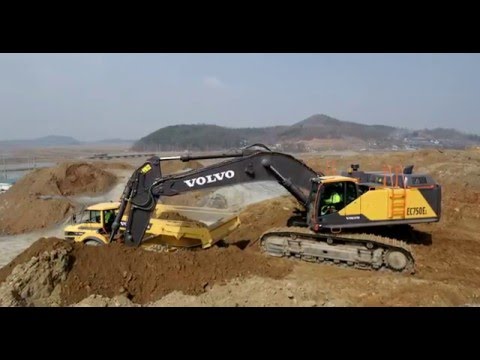 Volvo bager guseničar EC750E - Radite više i brže