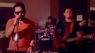 Download lagu Love Me Like You Do - Ellie Goulding (UNORI Cover) mp3