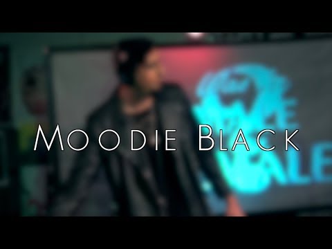 Moodie Black - "SWAY" (Live on Radio K)