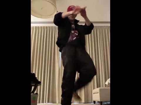 hyunjin “here” challenge! #hyunjin #strakids