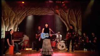 De momento abril ::: LA BIEN QUERIDA