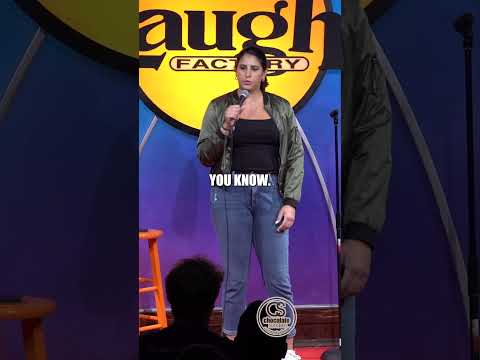 Black Men Give The Best Compliments - Comedian Erica Spera - Chocolate Sundaes Comedy Shorts