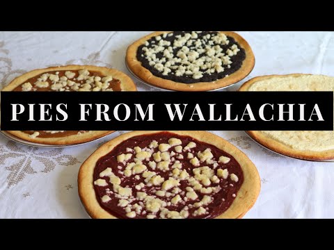 Czech Pies from Wallachia | Valašský Frgál - Plum, Pear, Poppyseed, & Cheese