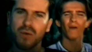 Marlon &amp; Maicon - Por Te Amar Assim (Clipe Oficial)