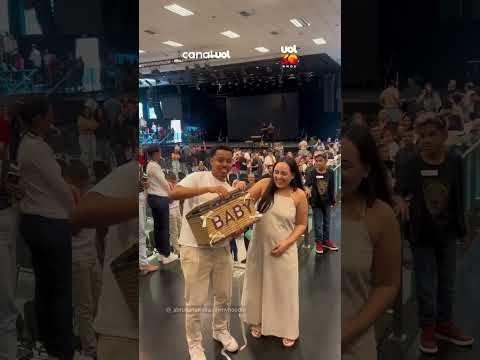 Ele já sabia? Avô sonha com neto e tem reação espontânea em chá revelação