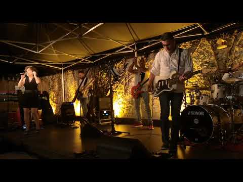 Účesy (live) - Beáta Dubasová - Bojnice Bojnický dvor 2020