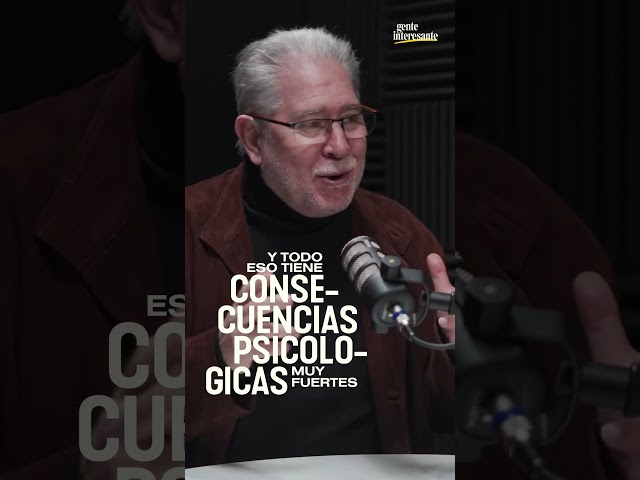 Vídeo relacionado con Malviure d'il·lusions (No ficción)