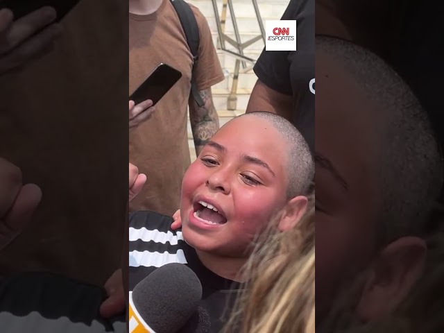 Torcedor mirim do Timão: fiquei careca por causa de você, Garro