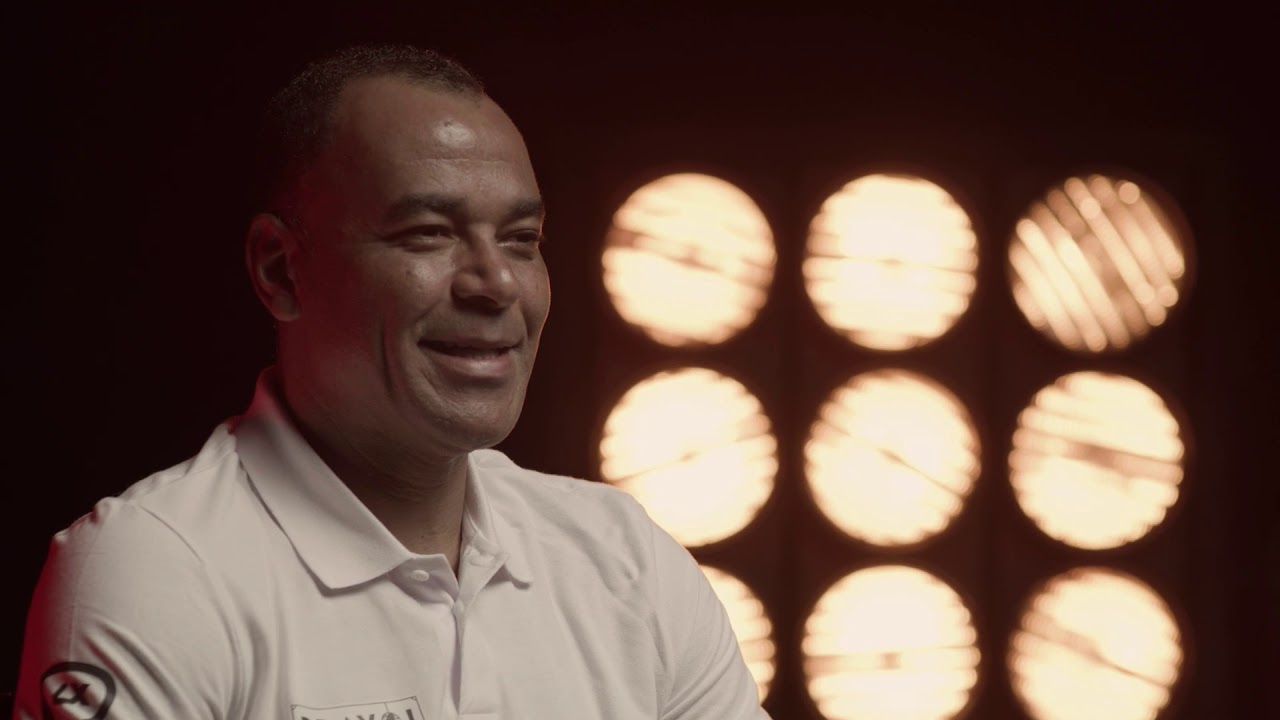 "Fui mandado embora de 9 peneiras" | Cafu conta como se tornou jogador profissional de futebol