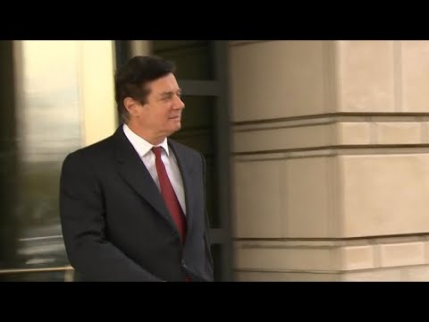 Manafort and Gates appear before judge