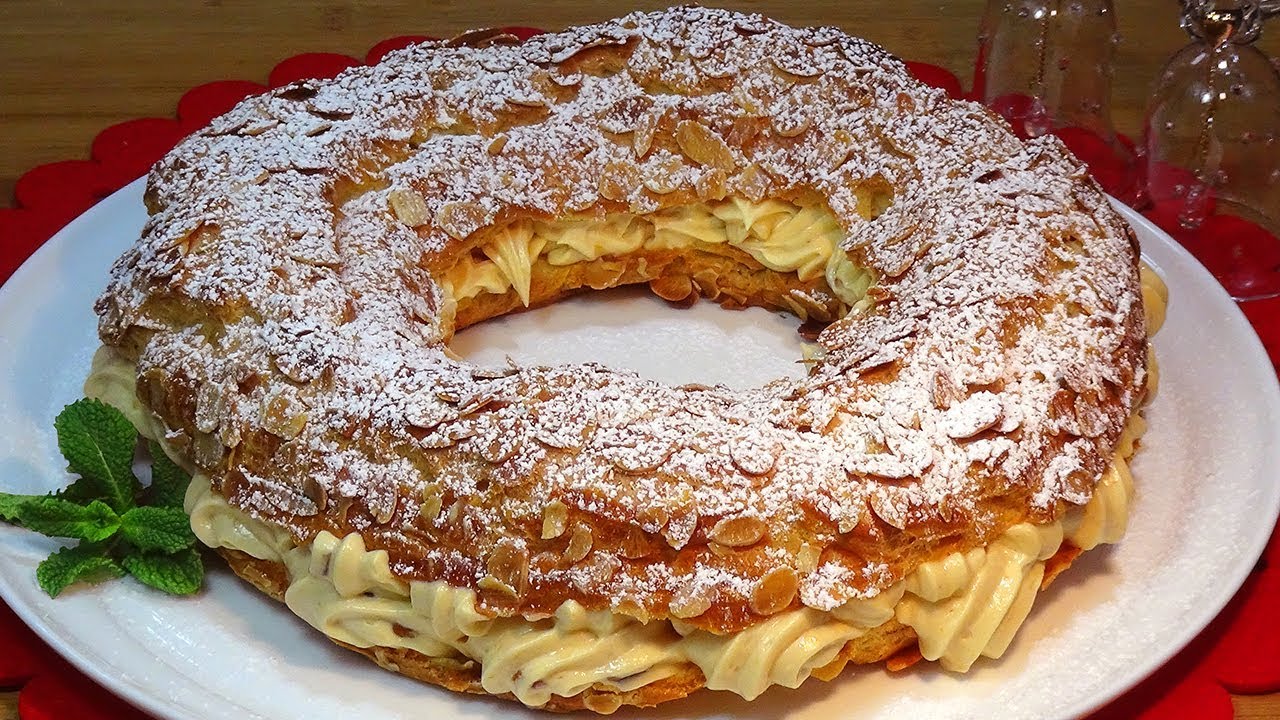 Corona de Navidad (París Brest relleno de crema de turrón) - Recetas de cocina. Loli Domínguez