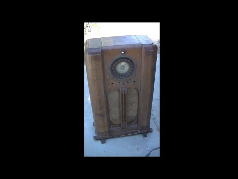 download lagu mp3 mp4 Coop Radio, download lagu Coop Radio gratis, unduh video klip Coop Radio