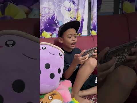 ijul-adalah-kita-saat-disuruh-shorts