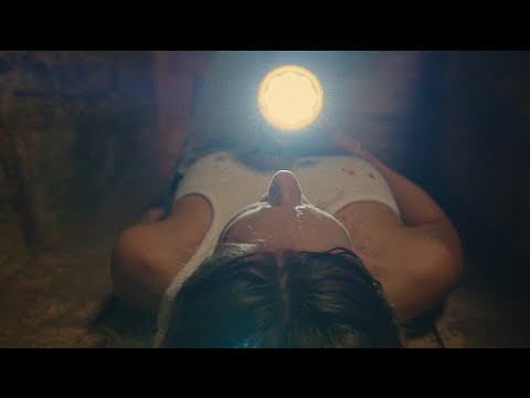 Isa Buzzi - ex.ploda (videoclipe oficial)