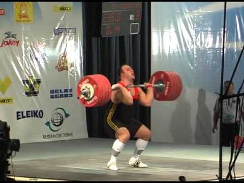 Almir Velagic stößt 235 kg