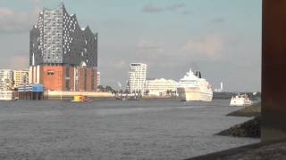 MS AMADEA  Auslaufen in Hamburg (Juli 2015)