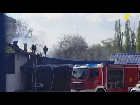 Vatrogasci gase požar na krovištu obiteljske kuće [100posto NEWS]