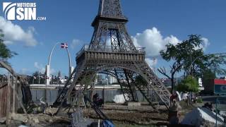 ¿Por qué una réplica de la Torre Eiffel frente a la Plaza de la Bandera?