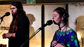 Matthew E White & Flo Morrissey - Grease (6 Music Live Room session)