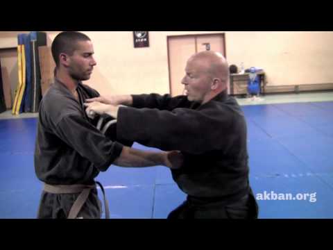 Breaking the opponent's chest and throwing with Short Ninjutsu chain - AKBAN