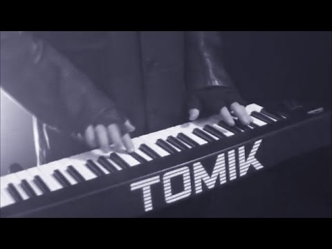 Tom Hooker & Miki Chieregato - No Elevation