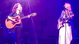 Bonnie Raitt, Susan Tedeschi, Derek Trucks in Holland - Angel from Montgomery (HD)