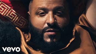 Musik-Video-Miniaturansicht zu Just Us Songtext von DJ Khaled feat. SZA