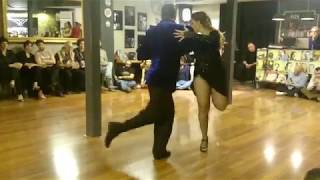 Barbara Ferreyra & Exequiel Relmuan. Loca / Tango Bardo. Milonga Friends