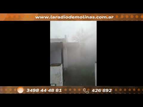 SE INCENDIÓ UNA VIVIENDA EN MARCELINO ESCALADA. ALLÍ TRABAJÓ EL PERSONAL DE BOMBEROS VOLUNTARIOS.