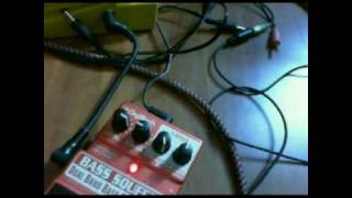 Video thumbnail for Digitech Bass Squeeze Pedal Review by offom