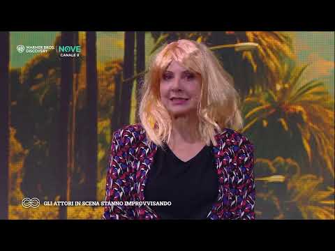 Debora Villa e Gianluca De Angelis mettono in scena Pretty Woman | COMEDY MATCH