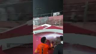 'SEM DENTE' E 'PIOLHENTO': TORCEDORES DA PORTUGUESA XINGAM HUGO SOUZA, DO CORINTHIANS