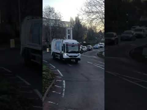 Dennis Elite 6 bin lorry short video VN16 PKD