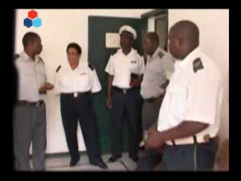 Slowli detido na Beira.flv