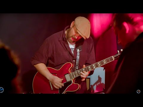 Henrik Freischlader "Shuffle Blues Impro" - Live at Montreux International Guitar Show #MIGS