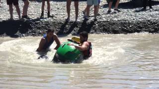 preview picture of video '2014 Ashburton River Poker Run Complilation'