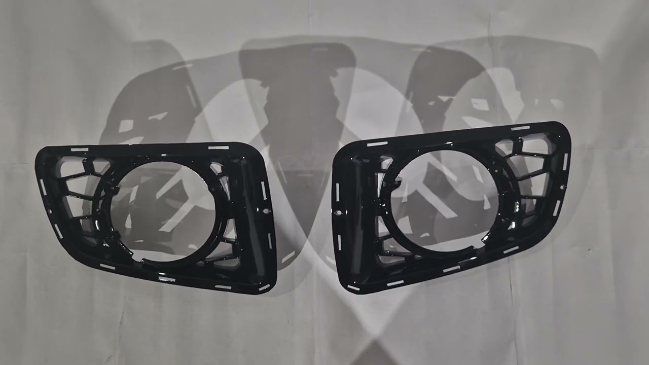 Range Rover III L322 2002-2012 рр. Решітки противотуманок Autobiography 2010-2013 (2 шт, чорні) Video 1