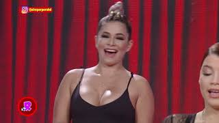 La maestra del coro de chicas (Clases de Canto) – El Reperpero